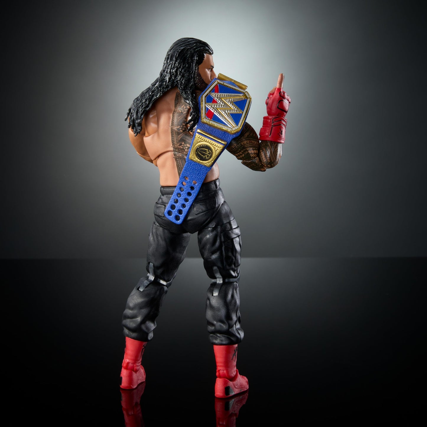 Mattel WWE Ultimate Edition Action Figure & Accessories, 6-inch Roman Reigns Collectible Set, Swappable Heads & Hands, Entrance Gear & 30 Articulation Points