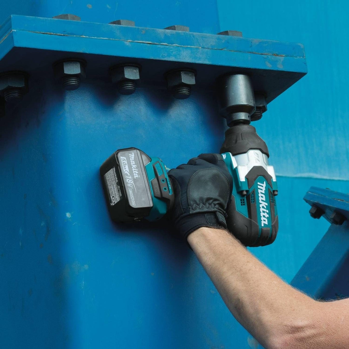 Makita XWT08Z 18V LXT® Lithium-Ion Brushless Cordless High-Torque 1/2" Sq. Drive Impact Wrench, Tool Only