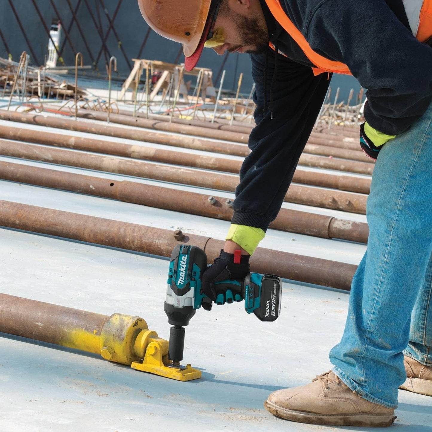 Makita XWT08Z 18V LXT® Lithium-Ion Brushless Cordless High-Torque 1/2" Sq. Drive Impact Wrench, Tool Only