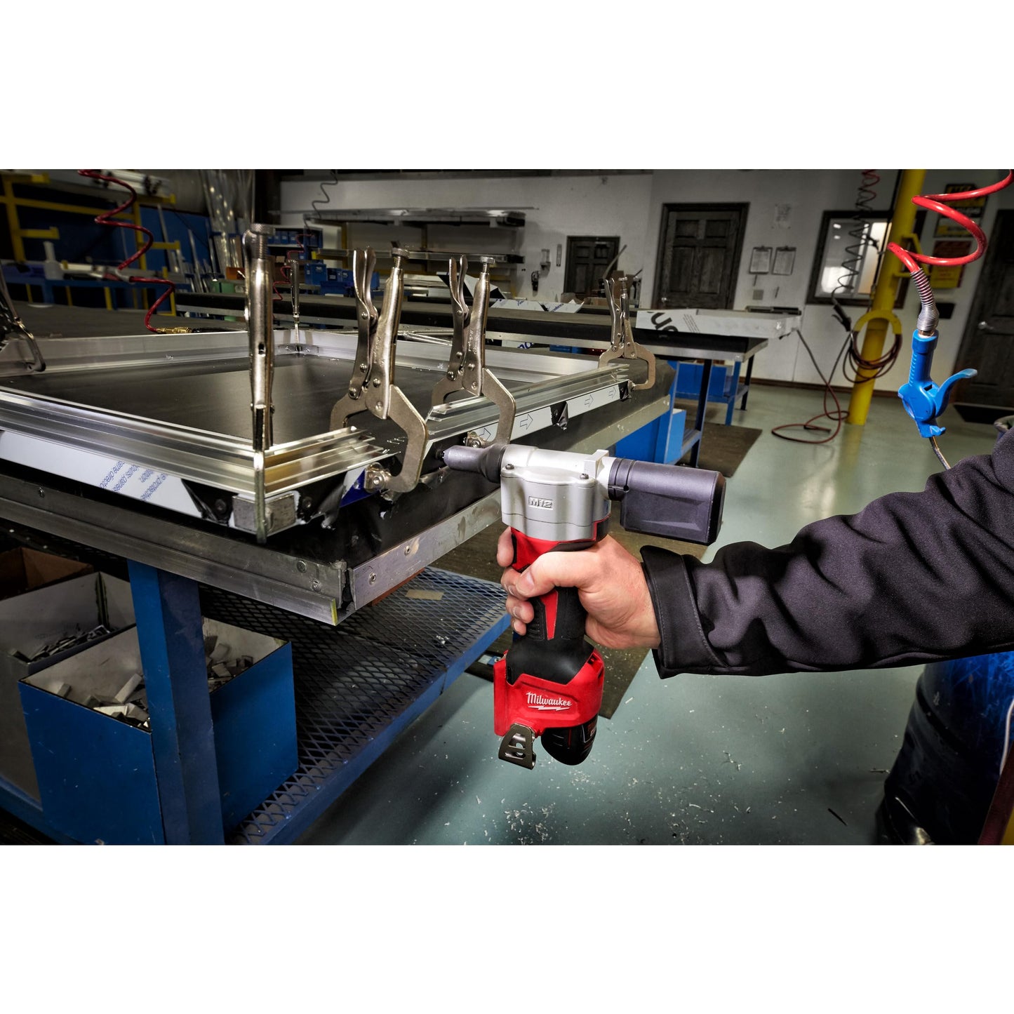 Milwaukee M12BPRT-0 Pop Rivet Tool