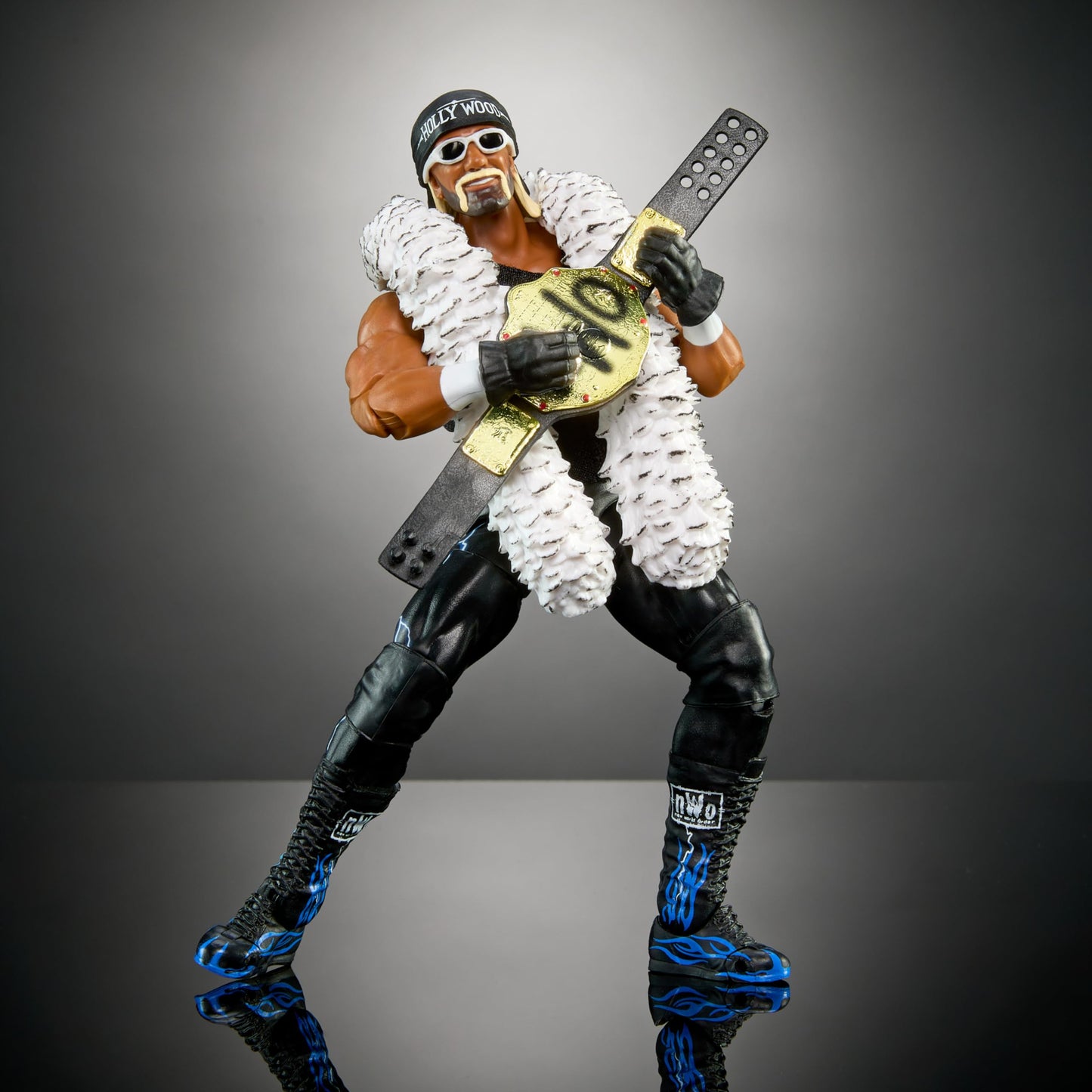 Mattel WWE Ultimate Edition Action Figure & Accessories, 6-inch Roman Reigns Collectible Set, Swappable Heads & Hands, Entrance Gear & 30 Articulation Points
