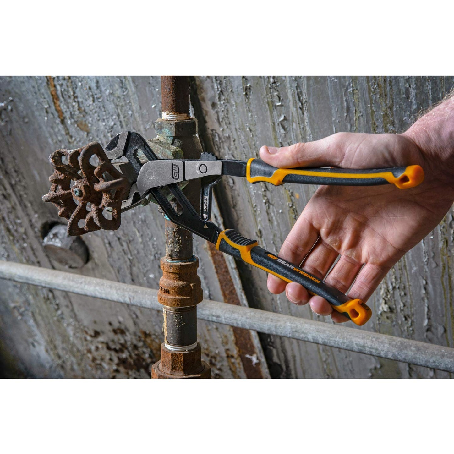 GEARWRENCH 6" PITBULL Auto-Bite Tongue & Groove Dual Material Pliers - 82590C